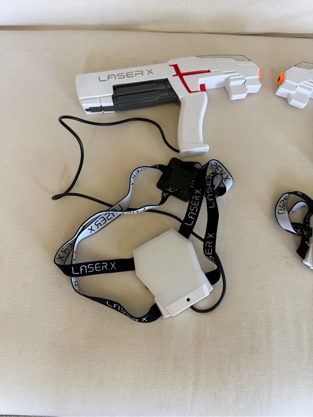White Laser Tag Starter Set - 2 Blasters with Head Sensors